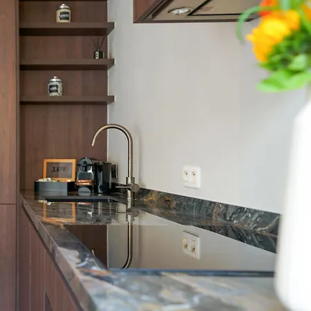 Classy Parkview Flat Antwerp Exterior photo